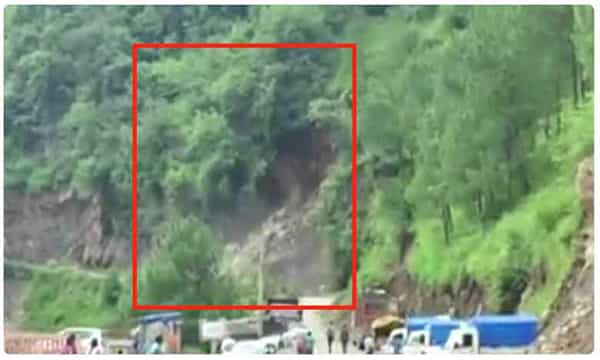 హిమాచల్లో విరిగిపడ్డ కొండచరియలు..