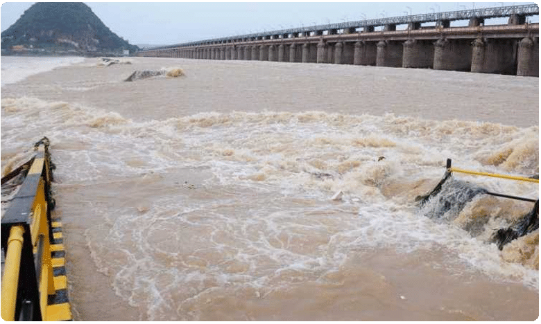 flood flow down prakasam barrage