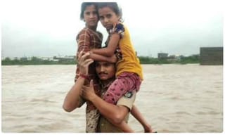 కేరళకు రాహుల్.. వరద ప్రాంతాల సందర్శన