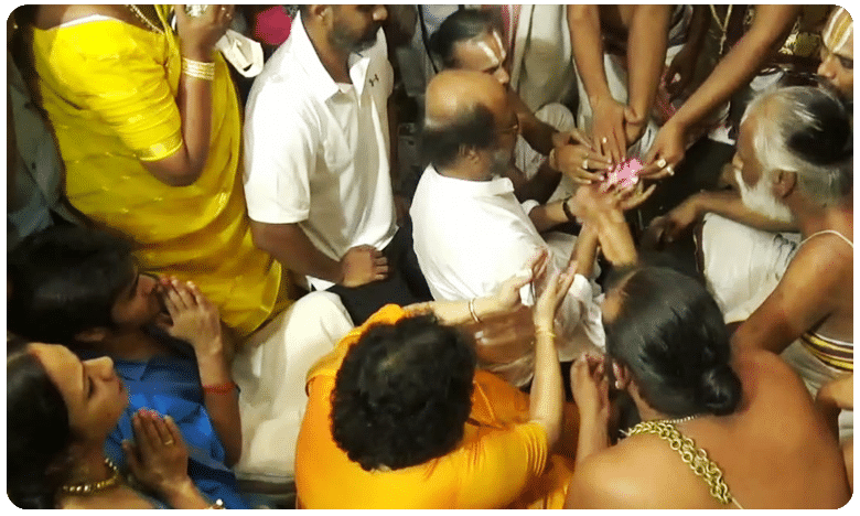 Super Star Rajinikanth visits athi Varadar Darshan in Kanchipuram Temple