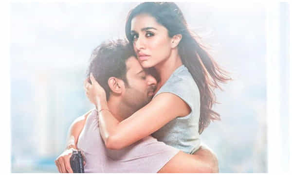 సాహో ఫస్ట్ రివ్యూ వచ్చేసింది.. యాక్షన్ పీక్స్ అంటున్న క్రిటిక్స్!