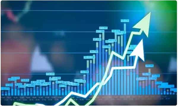 రెండు రోజుల నష్టాలకు బ్రేక్.. లాభాల్లో ట్రేడ్ అవుతున్న మార్కెట్లు