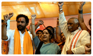 నెల వ్యవధిలో.. ఇద్దరు ఢిల్లీ మాజీ మహిళా సీఎంలు..