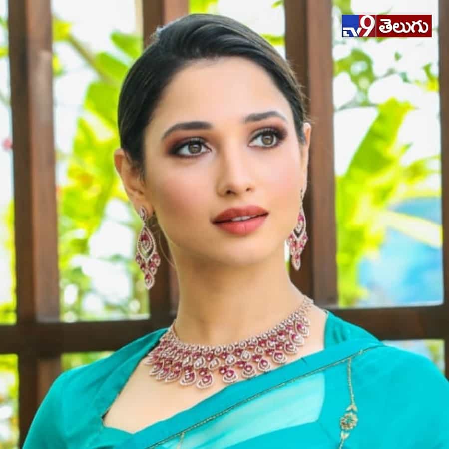 చలాకి ‘తమన్నా’ న్యూ వర్షన్