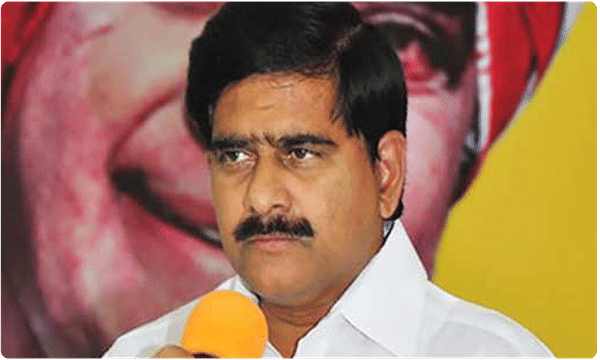 కేంద్రానికి చెప్పకుండా ఎలా చేస్తారు? : మాజీ మంత్రి దేవినేని