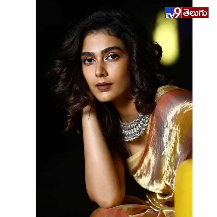 ఆకాంక్ష సింగ్ లేటెస్ట్ ఫొటోస్