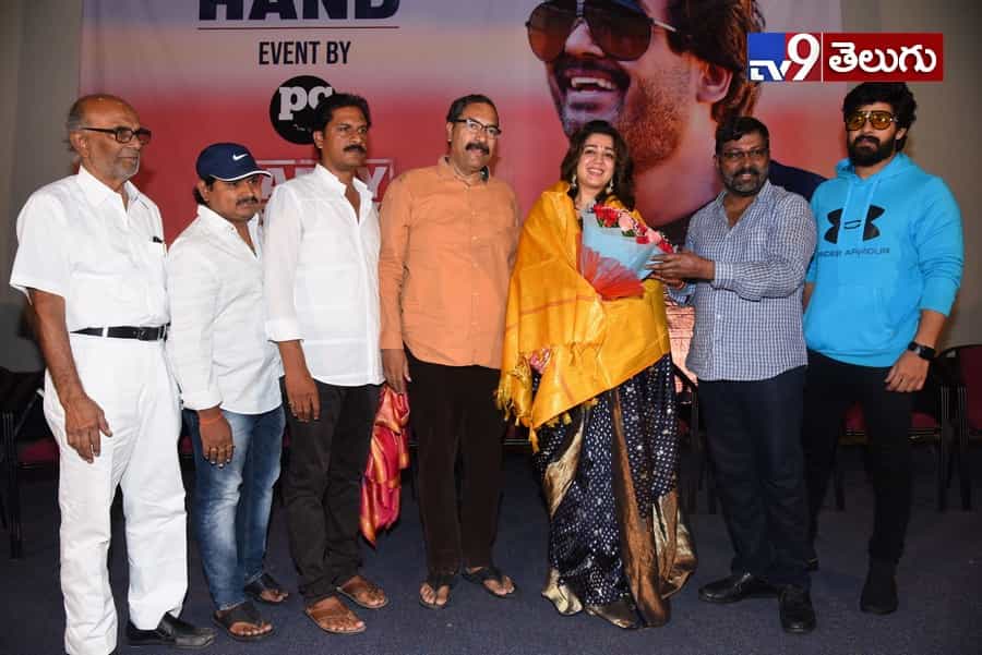 పూరి కనెక్ట్స్ఆధ్వర్యంలో పూరి, ఛార్మీల హెల్పింగ్ హ్యాండ్. ఫొటోస్