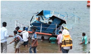 Godavari Boat Accident: బోటు ప్రమాదంపై సీఎం జగన్ దిగ్భ్రాంతి .. మృతుల కుటుంబాలకు రూ.10 లక్షల ఎక్స్‌గ్రేషియో
