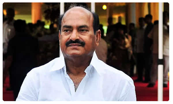 జేసీ దివాకర్ రెడ్డిపై కేసు నమోదు