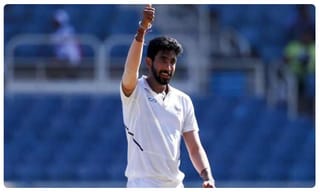 పాక్ క్రికెట్ లెజండ్ హఠాన్మరణం