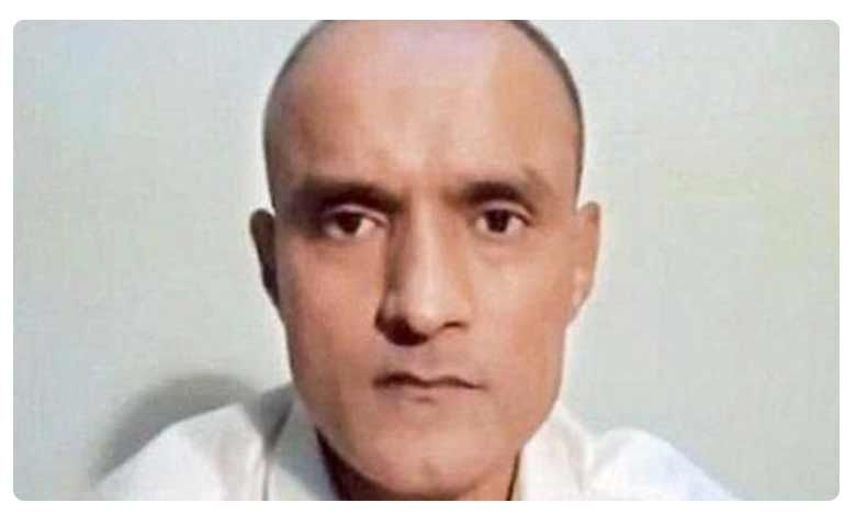 కుల్భూషణ్ జాధవ్ను కలిసిన భారత రాయబారి