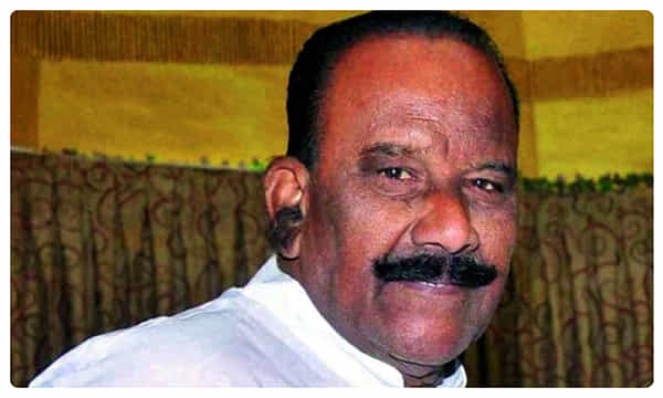 మొన్న ఈటెల.. నేడు నాయిని.. అసలేం జరుగుతోంది..?