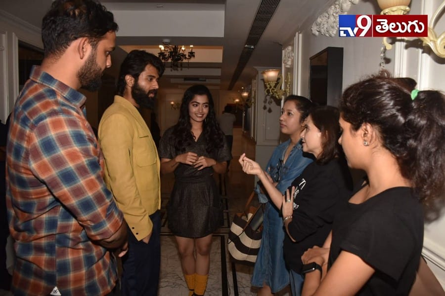 విజయ్ దేవరకొండ ‘డియర్ కామ్రేడ్ ’ముంబైలో ప్రత్యక ప్రదర్శన ఫొటోస్