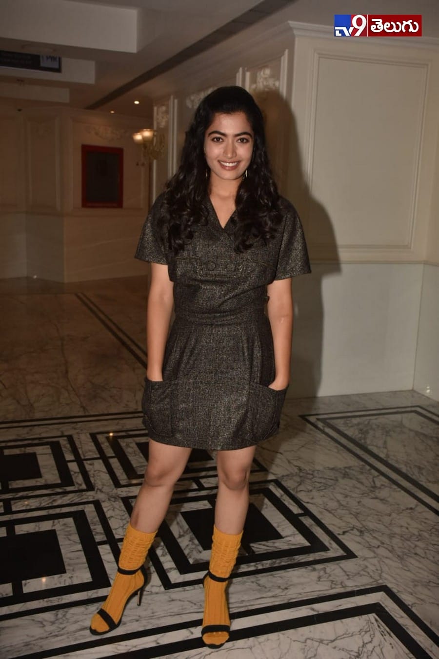 విజయ్ దేవరకొండ ‘డియర్ కామ్రేడ్ ’ముంబైలో ప్రత్యక ప్రదర్శన ఫొటోస్