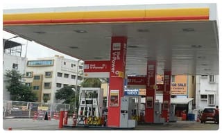 క్యూ లైన్‌లో రైతు చనిపోతే తప్పెవరిదిః మంత్రి నిరంజన్‌రెడ్డి