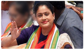 1 వీక్ డెడ్‌లైన్..కేసీఆర్ చిత్రాలు తొలగించాల్సిందే!