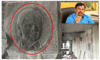 పవన్ కల్యాణ్‌లా నటించడం మాకు చేత కాదు: బొత్స