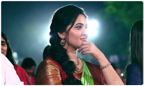 టాలీవుడ్లో పై చేయి స్వీటీదేనట..!