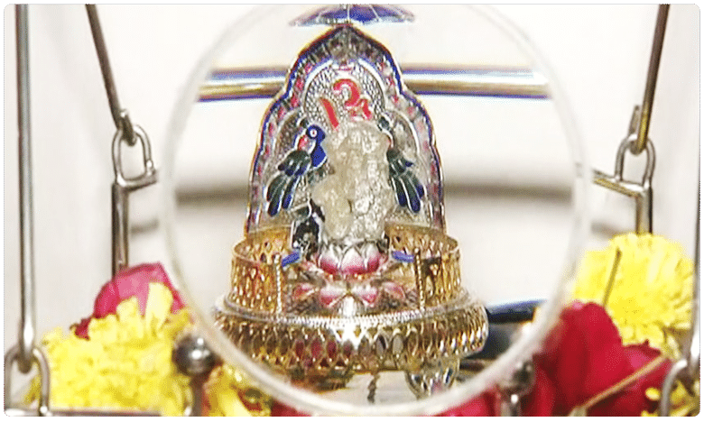 Rs 500-cr Ganesh shaped diamond is a big draw in Surat
