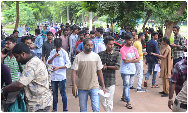 గ్రామ సచివాలయ ఉద్యోగులకు మరో అద్భుత అవకాశం..!