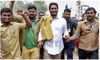 టీడీపీ కార్యాలయంలో కొట్టుకున్న తెలుగు తమ్ముళ్లు