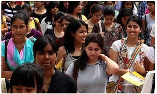 ఫ్యాషన్‌ వరల్డ్‌లో ఆమె ఒక సంచలనం..96 ఏళ్ల వయసులో మోడల్‌గా భారీ క్రేజ్!