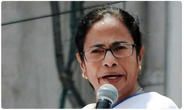 చంద్రయాన్ 2 ప్రయోగంపై అతిగా ప్రచారం : బెంగాల్ సీఎం మమతా బెనర్జీ