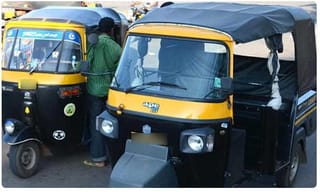 ‘బతుకమ్మ’ యూకే పోస్టర్ ఆవిష్కరించిన కవిత