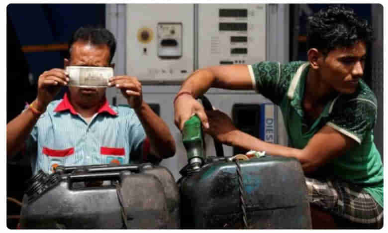 Fuel Price Hiked: బాదుడే.. బాదుడు.. మళ్లీ పెరిగిన పెట్రో ధరలు.. విజయవాడలో సెంచరీ కొట్టిన పెట్రోల్ రేటు..