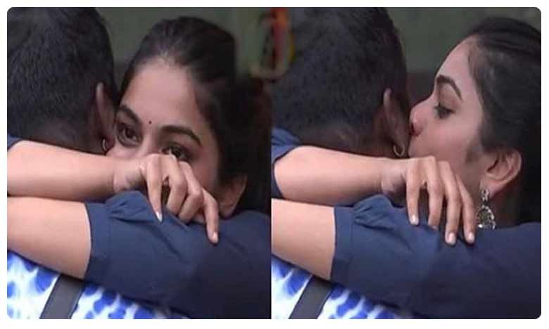 Bigg Boss 3: Punarnavi kisses Rahul, Social Media is busy with memes