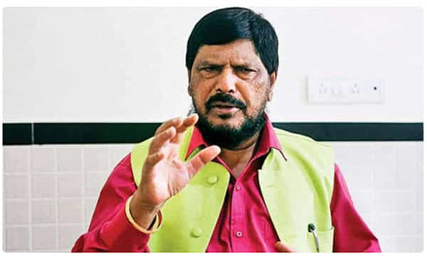 పాక్కు కేంద్రమంత్రి బంపర్ ఆఫర్.. పీవోకే అప్పగిస్తే.. ఇక మీతో..!