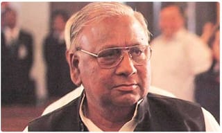 నేటి నుంచి వైఎస్సార్ చేయూత దరఖాస్తులు స్వీకరణ