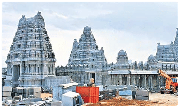 శిలలపై వివాదాన్ని చెరిపేసిన శిల్పులు..!