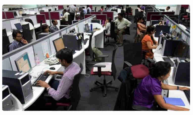 టెకీలకు షాకింగ్ న్యూస్.. వేల ఉద్యోగాలు హాంఫట్..!