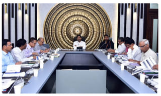 అదిరిపోయే రాజకీయవ్యూహం..తొలి షాక్ చంద్రబాబుకే !