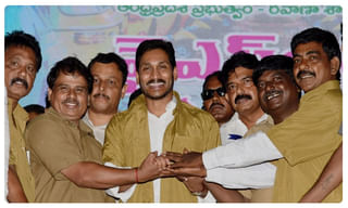 నిజంగా ధనలక్ష్మే… రూ.3 కోట్లతో కన్యకాపరమేశ్వరికి అలంకారం!