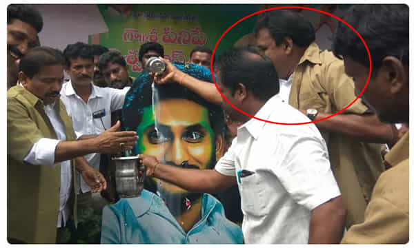 సేనానికి షాక్.. సీఎం జగన్కు జనసేన ఎమ్మెల్యే పాలాభిషేకం..!