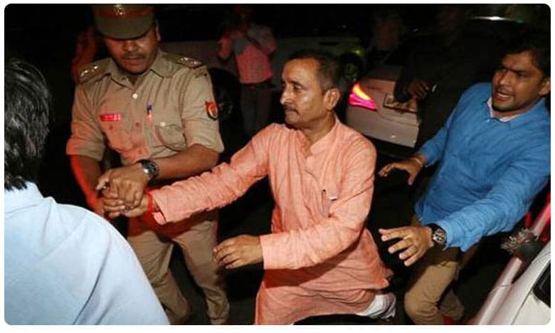 ఆమెపై సామూహిక అత్యాచారం జరిగింది సీబీఐ ఛార్జీషీట్లో ఆ ముగ్గురి పేర్లు