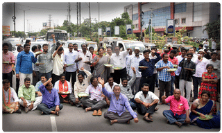 హుజుర్‌నగర్ ఉప ఎన్నికతోనే ఉత్తమ్ భవితవ్యం..!