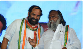 హైదరబాద్‌లో మతమౌఢ్యం.. అన్యమతస్థుడు ఫుడ్ డెలివరీ తీసుకొచ్చాడంటూ..