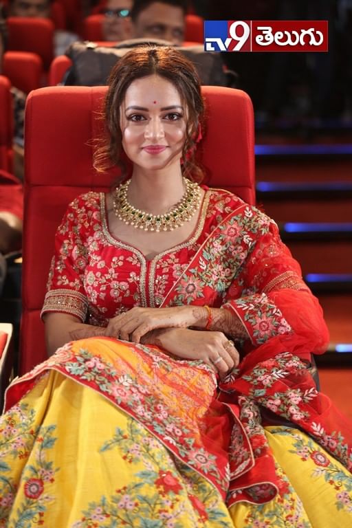 ‘అతడే శ్రీమన్నారాయణ’ ట్రైలర్ లాంచ్