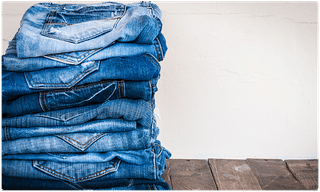 ఈ నగరానికి ఏమైంది ? ‘ పొల్యూషన్ శాపమా ?’ ఈమె కూడా మాస్క్ ధారిణే !