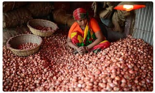 ముంబై హోటళ్లకు సేన, ఎన్సీపీ, కాంగ్రెస్ ఎమ్మెల్యేల తరలింపు