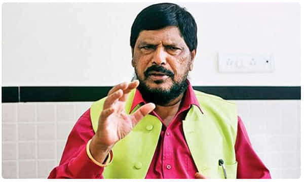 మహారాష్ట్రలో ప్రభుత్వ ఏర్పాటుపై కేంద్రమంత్రి సంచలన వ్యాఖ్యలు