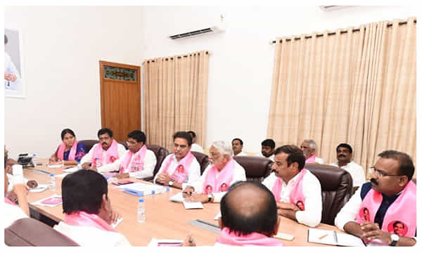 కేంద్రంతో ఢీ.. పార్లమెంట్ సమావేశాలకు టీఆర్ఎస్ ఎంపీలు రెడీ