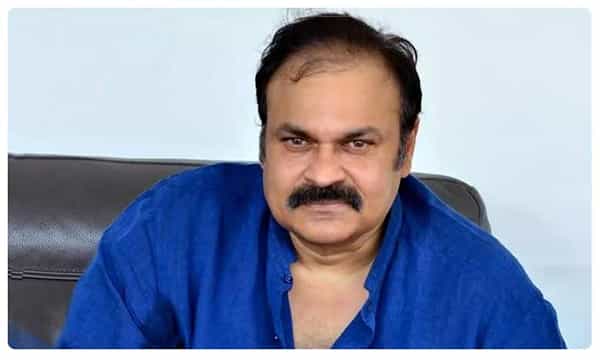 దర్శకనిర్మాతలు ప్రకటించికముందే.. లీక్ చేసిన మెగా బ్రదర్..!