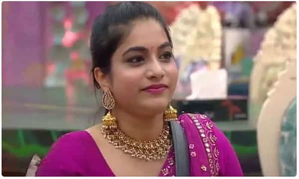 బిగ్బాస్లోకి పునర్నవి.. రాహుల్ రియాక్షన్ చూడాల్సిందే..!!