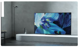 మీ ఇంట్లో కూడా అక్కాచెల్లెల్లు ఉన్నారు కదరా..