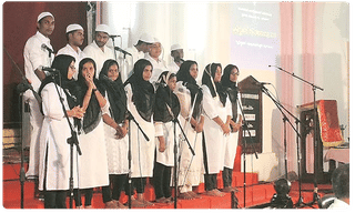 రోడ్డుపక్కన లారీల నిండా కండోమ్‌లు! ఎక్కడివంటే?