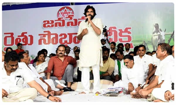 అన్నదాత కన్నీరు ఆగే వరకు పోరాడతాను: పవన్